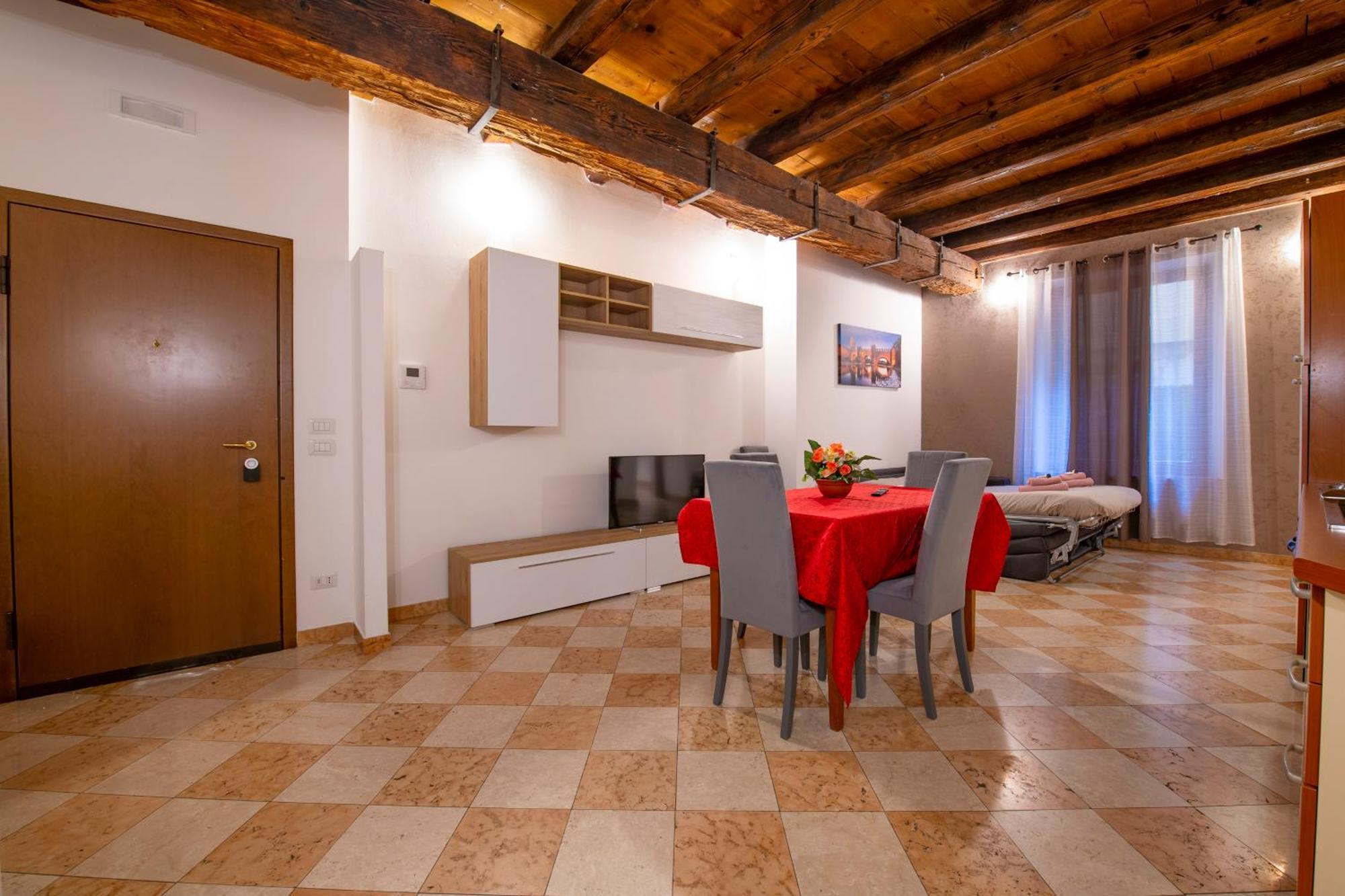 Arena Suite Mazzini ヴェローナ エクステリア 写真