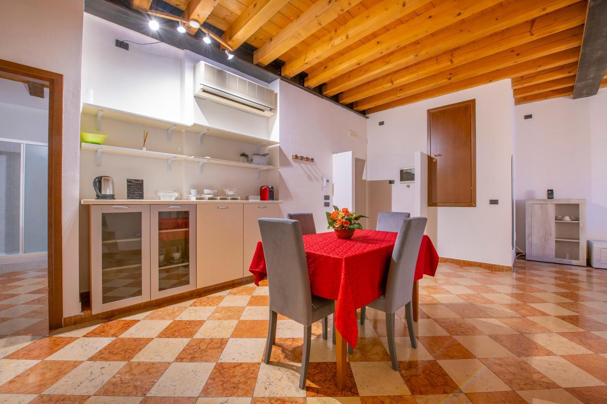 Arena Suite Mazzini ヴェローナ エクステリア 写真