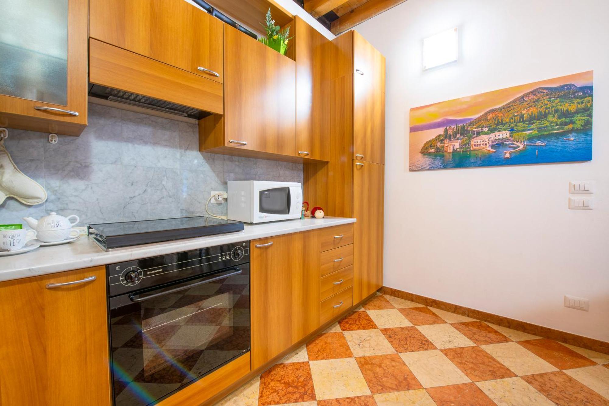 Arena Suite Mazzini ヴェローナ エクステリア 写真