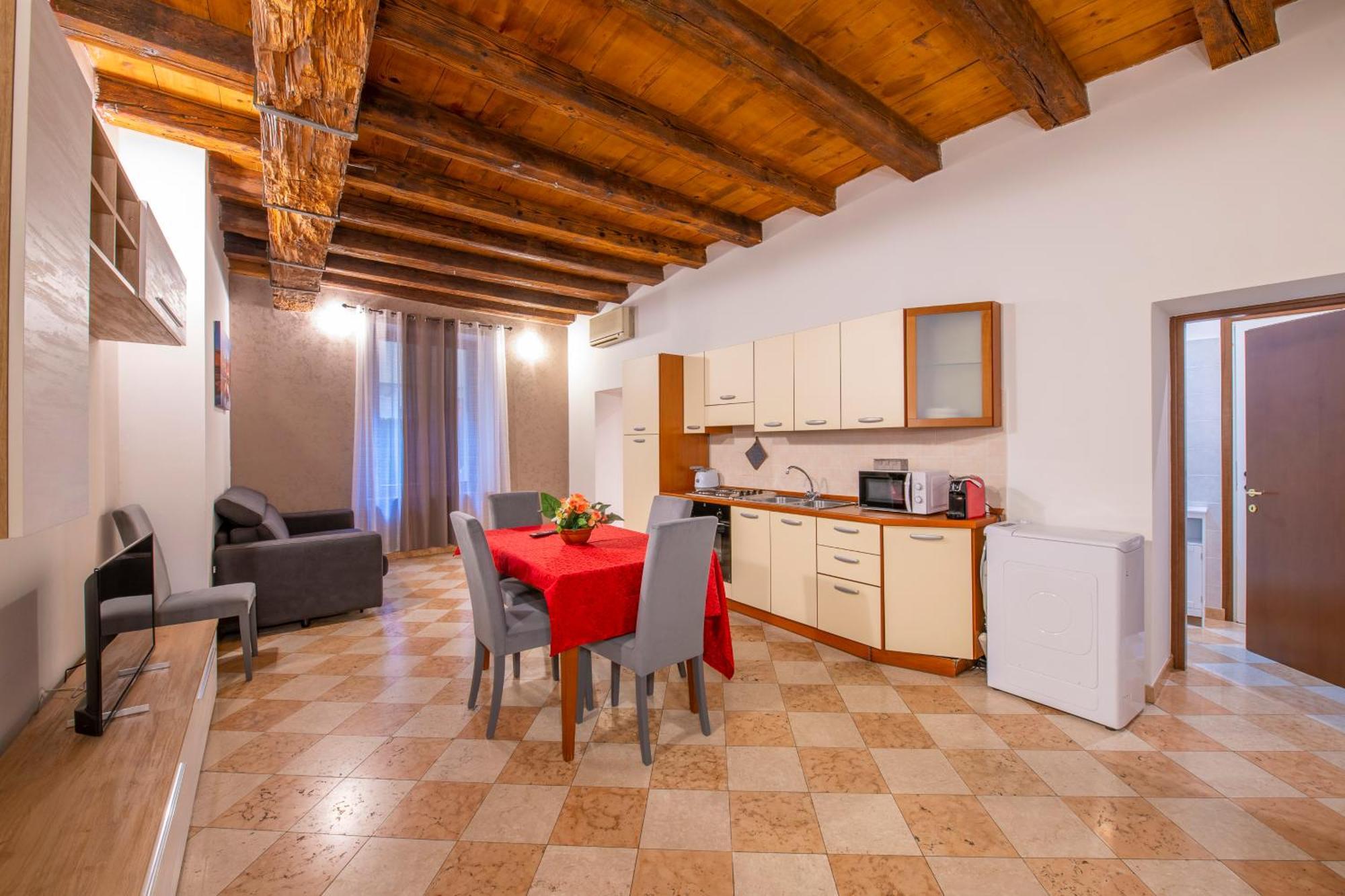 Arena Suite Mazzini ヴェローナ エクステリア 写真