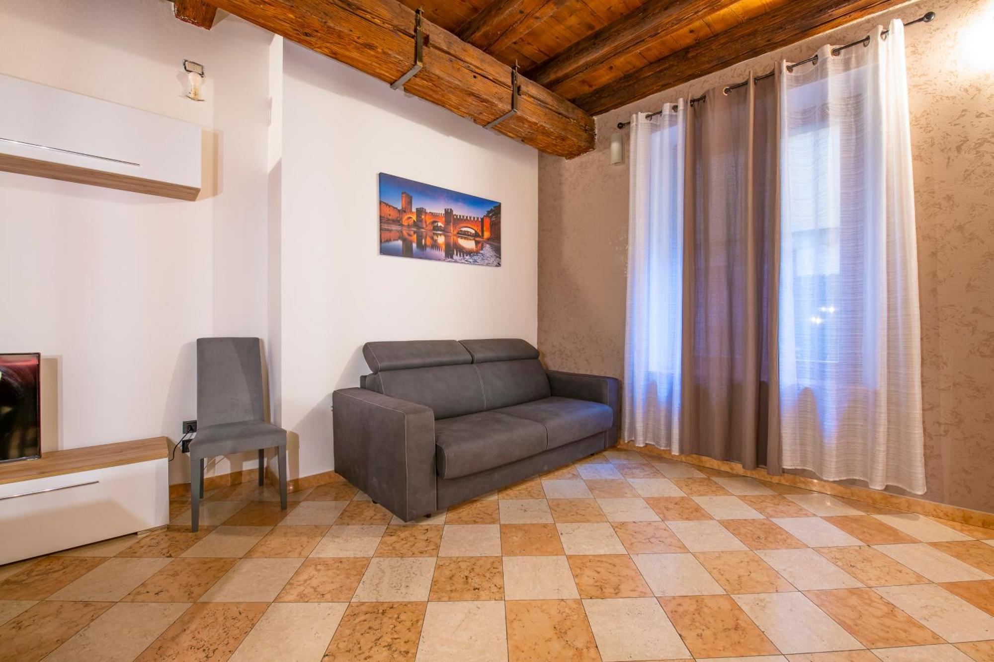 Arena Suite Mazzini ヴェローナ エクステリア 写真